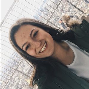 Meet your Posher, Gina